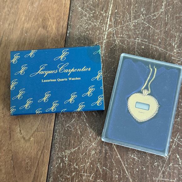 Vintage Gold Tone Heart Locket Watch with Chain‎ Necklace - Picture 1 of 9